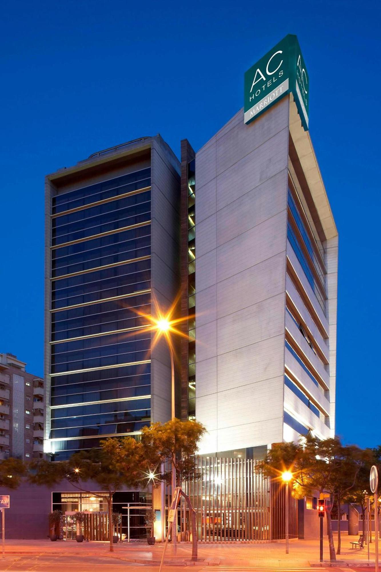 Ac Hotel Som By Marriott L'Hospitalet de Llobregat Exteriér fotografie